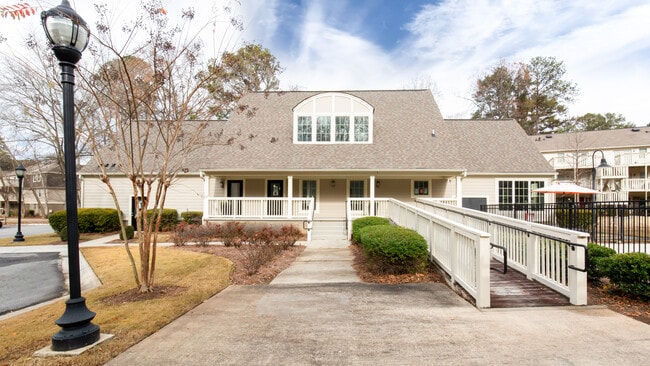 Foto del edificio - Centre at Peachtree Corners