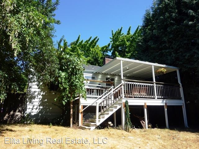 3 br, 1 bath House - 6515 42nd Ave. NE photo'