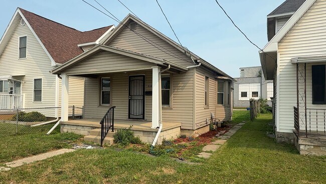 Foto del edificio - 216 W Sylvania Ave