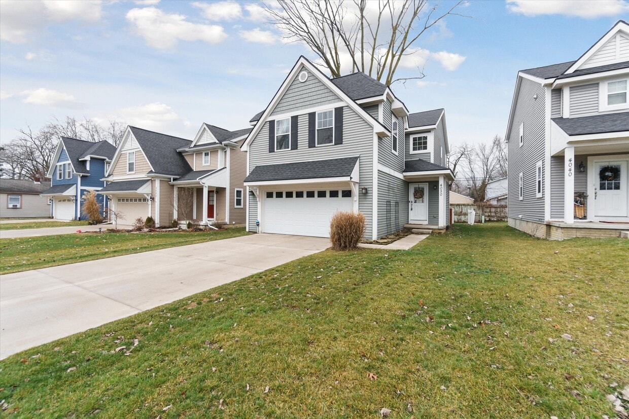 4050 Wenonah Ln, Waterford, MI 48328 House Rental in Waterford, MI