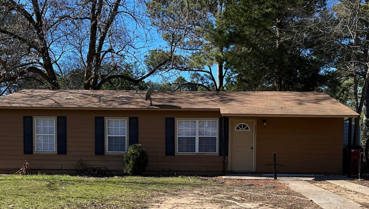 633 Northaven Dr, Lone Star, TX 75668 House Rental in Lone Star, TX