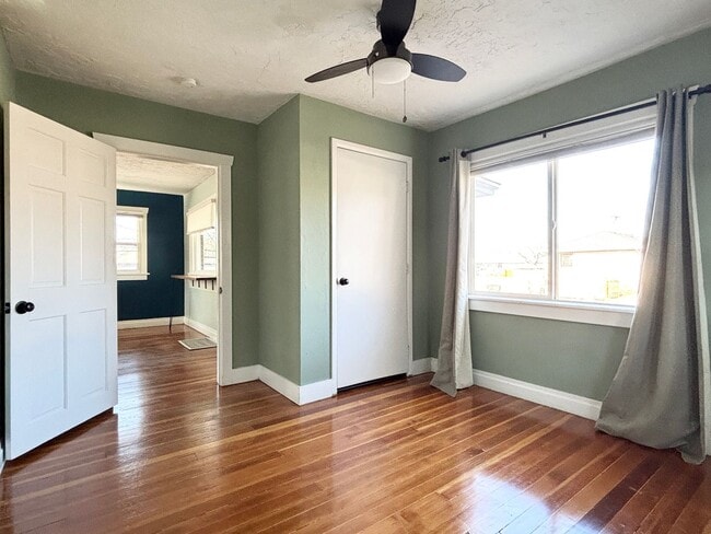 Building Photo - Charming Home in Salt Lake City!