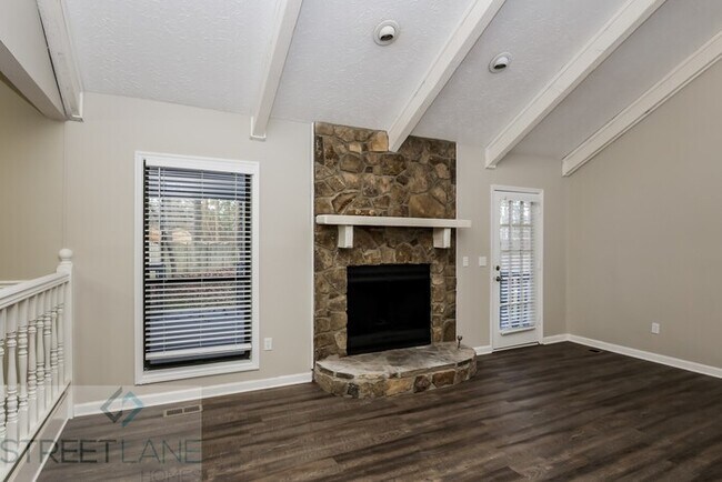 Building Photo - 3405 Dallas Hwy