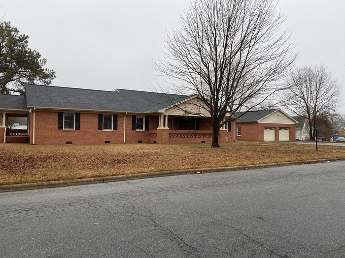 Foto principal - 1610 Pruden Street, Roanoke Rapids