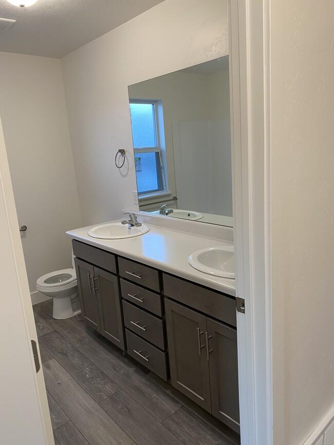 Double-sink in full bathroom - 2626 W 450 N