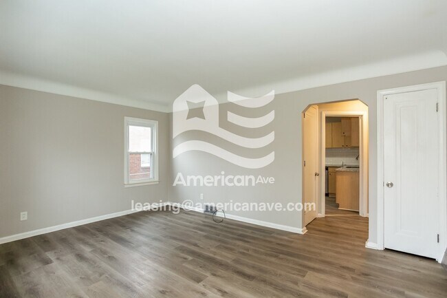 Foto del edificio - 15710 Stephens Rd