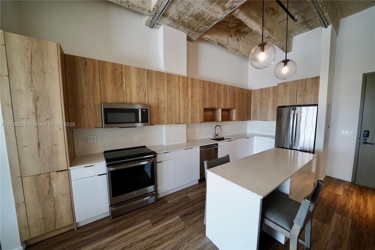 Foto principal - 7920 NE 2nd Ave