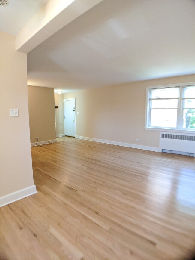 Foto del edificio - 7230 N Claremont Ave