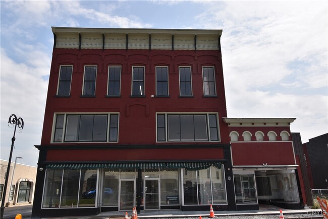 Building Photo - 170 Court St