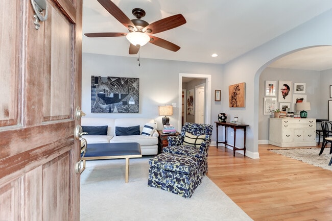 Building Photo - 1 Darlington Ave