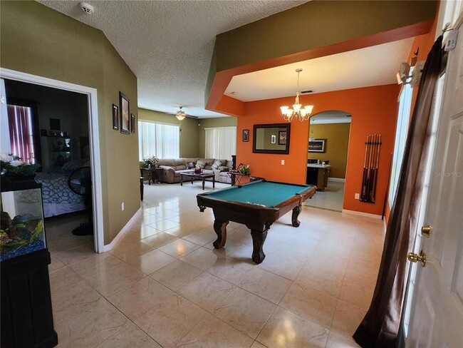Foto del edificio - 2503 Buttercup Ct