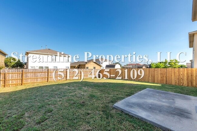 Building Photo - Beautiful 4 bedroom home in Del Valle!
