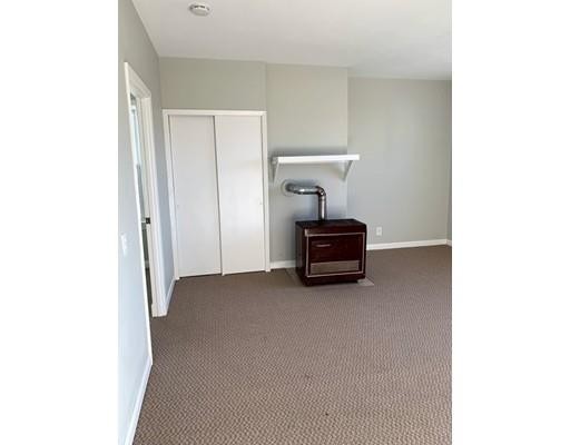 Building Photo - 840 Dwelly St