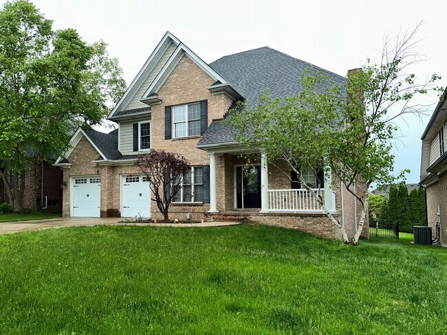 Foto del edificio - BEAUTIFUL, SPACIOUS 5 BR, 4.5 BATH HOME! G...