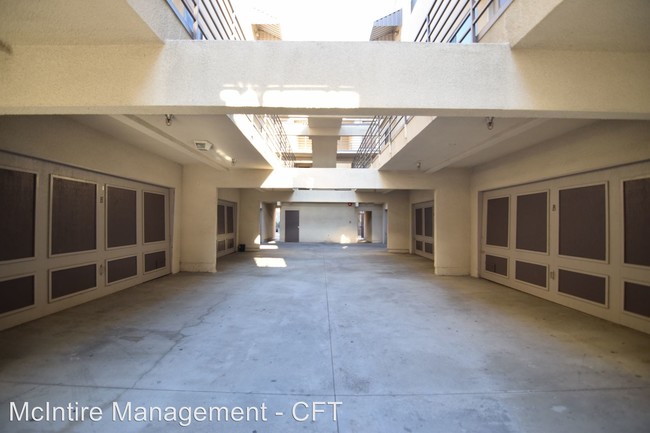 Foto del edificio - 28 N 4th St
