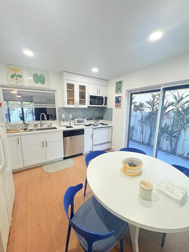 Foto del edificio - 927 NW 106th Ave Cir