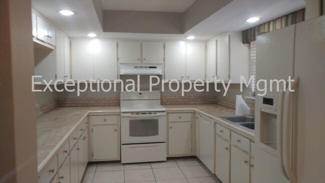 Foto del edificio - 4817 SW 8th Pl