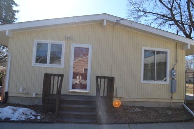 Foto del edificio - 930 Sherwood St