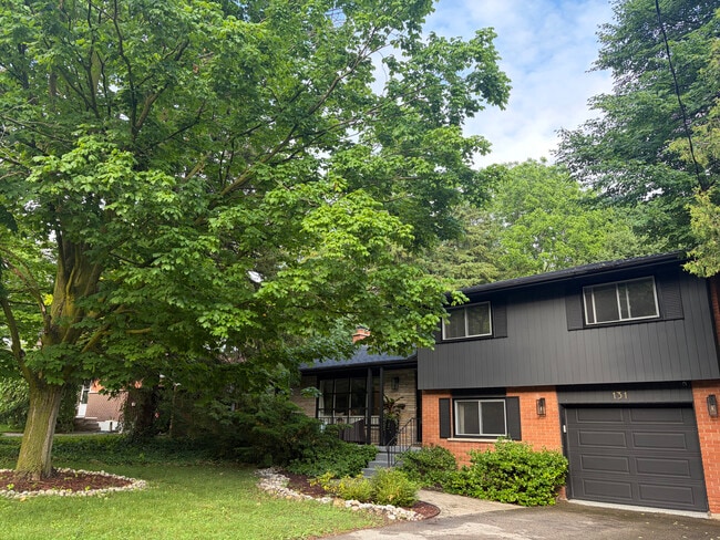 Building Photo - 131 Renaud Dr