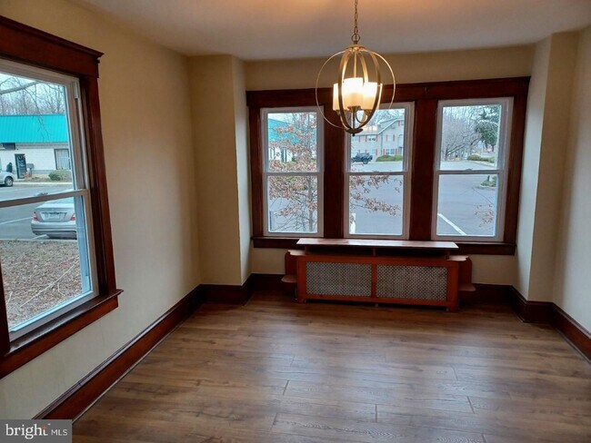 Building Photo - 316 W Trenton Ave