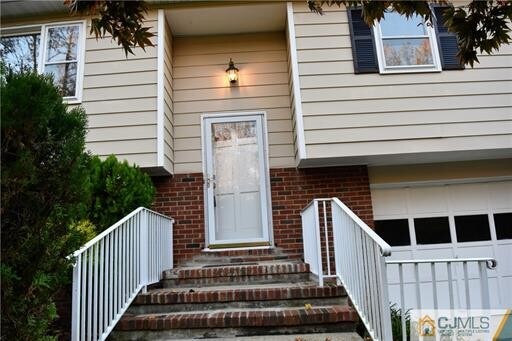 Building Photo - 135 Fresh Ponds Rd