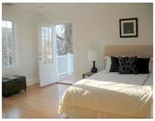 Building Photo - 72 Sewall Ave