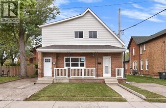 Building Photo - 736 University Ave E