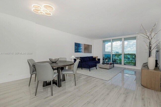 Foto del edificio - 2301 Collins Ave