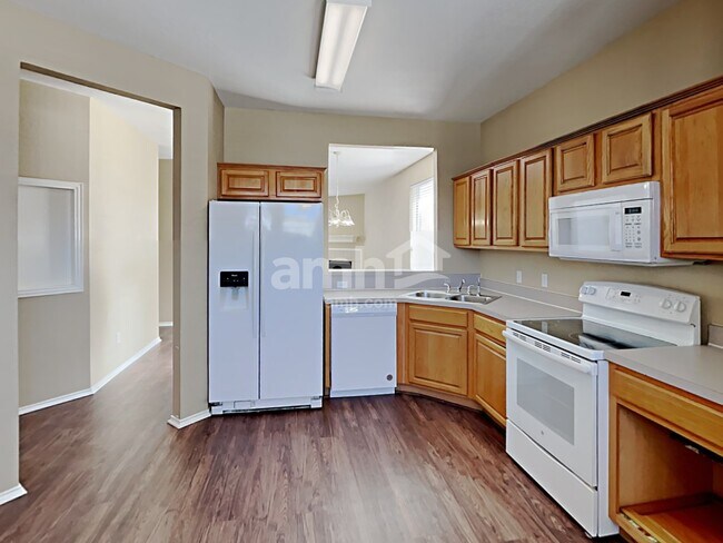 Foto del edificio - 8516 Rainy Lake Dr