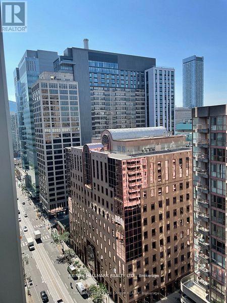 Building Photo - 761 Bay St.