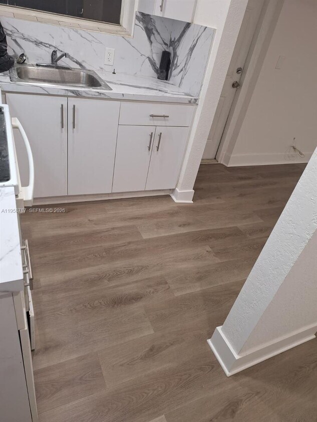 Foto del edificio - 1236 NW 4th Ave