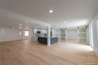 Building Photo - 7942 Hammerly Blvd