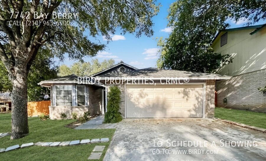 Primary Photo - "Charming 3-Bed Oasis with Cozy Fireplace ...