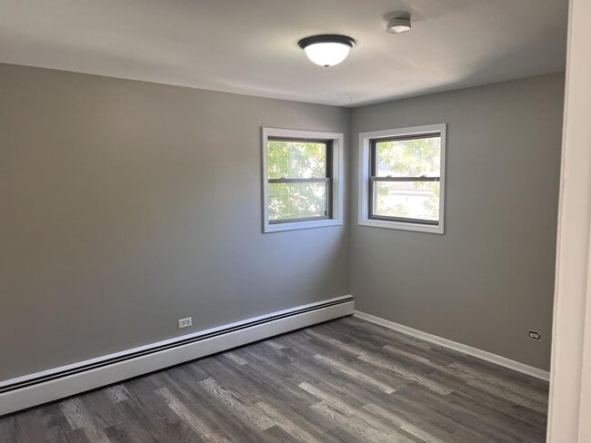 Foto del edificio - 17915 Wentworth Ave