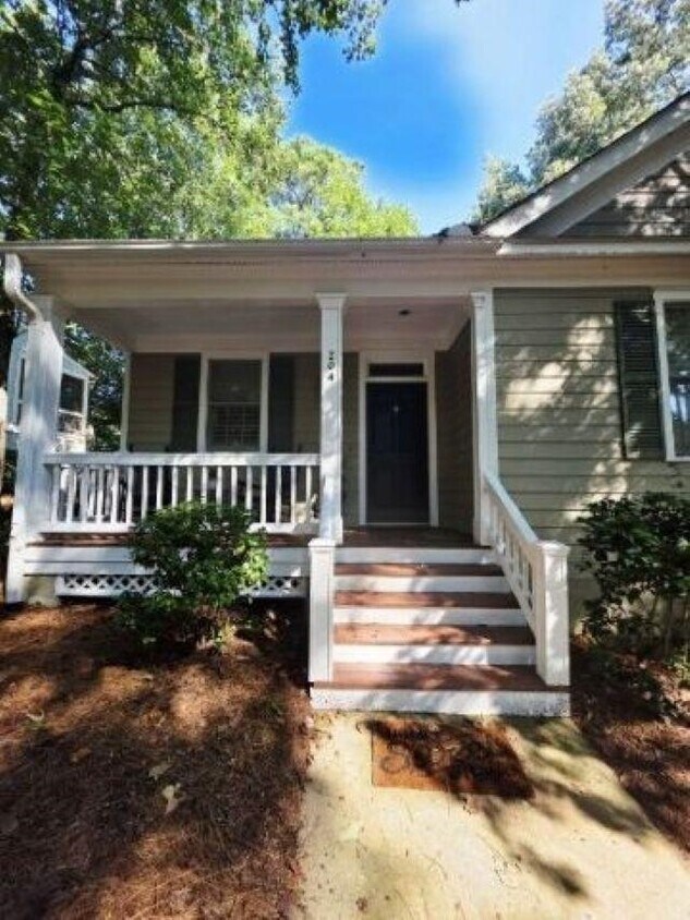 Foto principal - 204 Beech Haven Ln