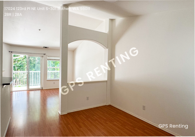 Building Photo - Top-Floor Corner Condo in Prime Bothell Lo...