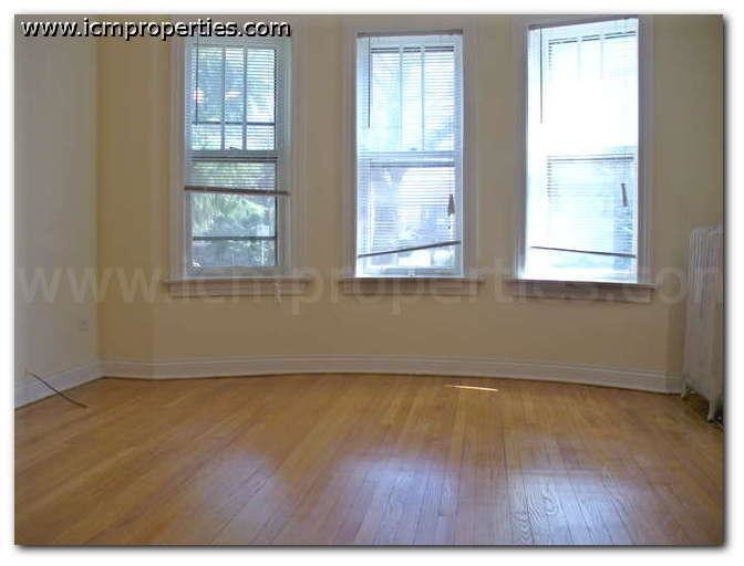 Foto principal - 4600 N Winchester Ave
