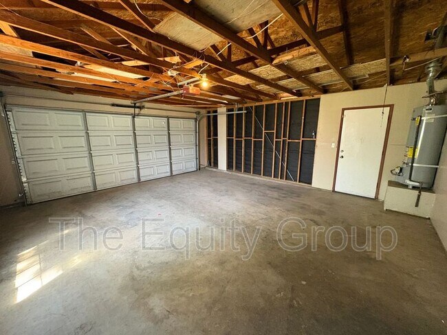 Building Photo - 1897 Modoc Ave