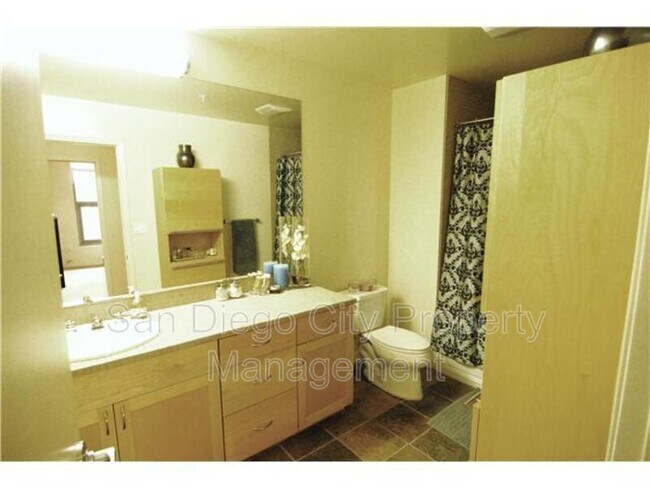 Foto del edificio - 1150 J St