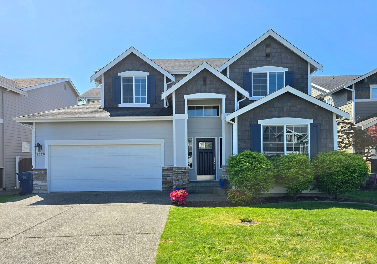 Primary Photo - 4 Bedroom Home in Marysville Available Now