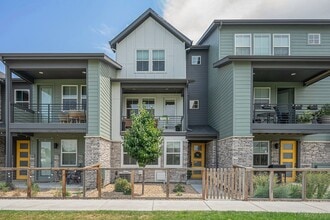 Building Photo - 10378 Milwaukee Cir