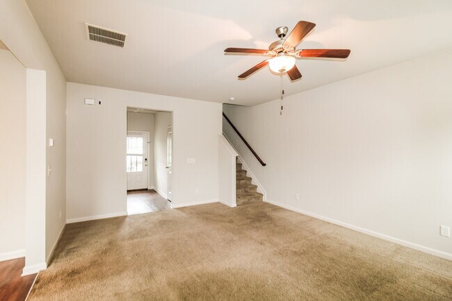 Foto del edificio - 213 Fern Walk