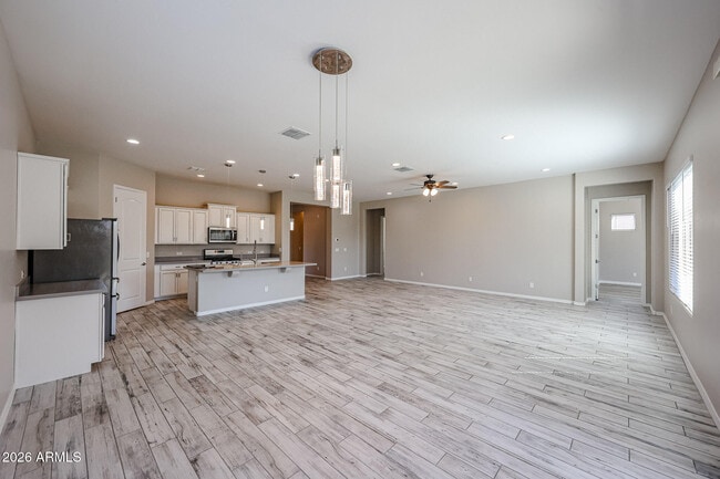 Building Photo - 19053 Rancho Dr