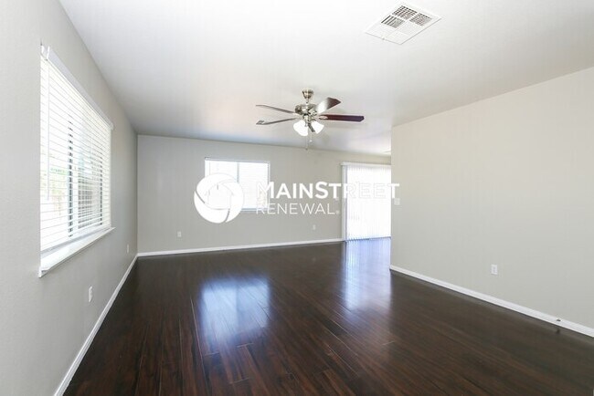 Building Photo - 3 Bedroom Pet-Friendly Home in Henderson, NV with Main Street Renewal