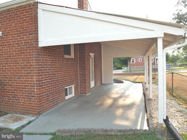 Building Photo - 9803 51st Ave