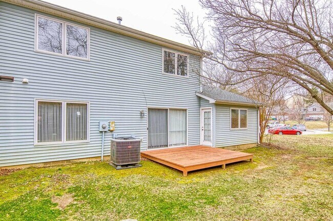 Building Photo - 101 Silverleaf Ln