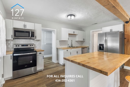 Building Photo - Great Property inside and out!