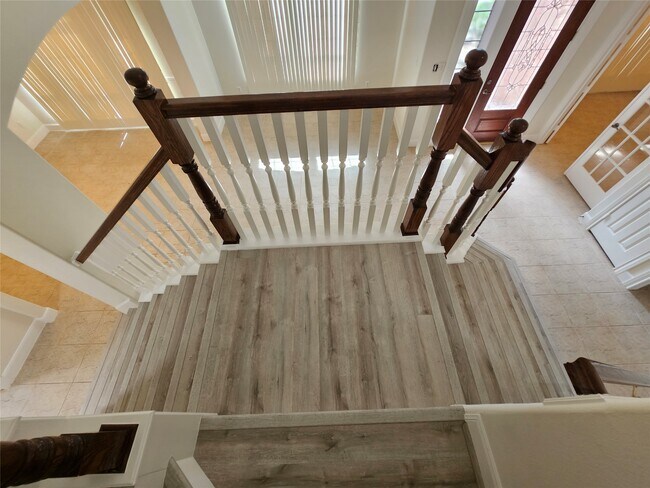 Foto del edificio - 12503 Rosewood Way Ln