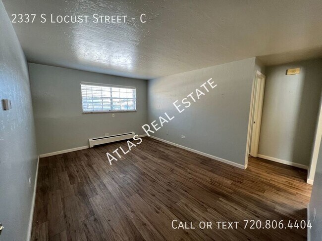 Building Photo - Experience Denver Living!! Centrally Locat...