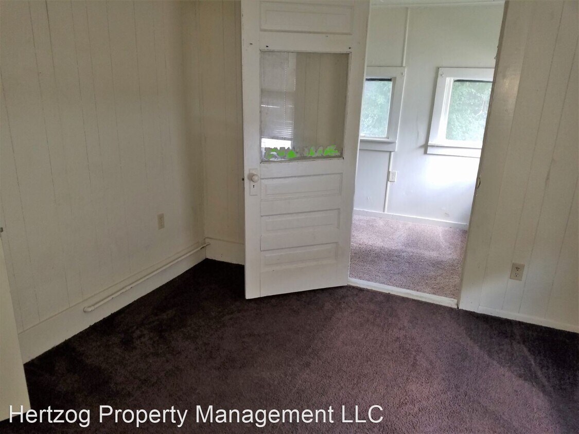 Building Photo - 3 br, 1 bath House - 302 N Osage